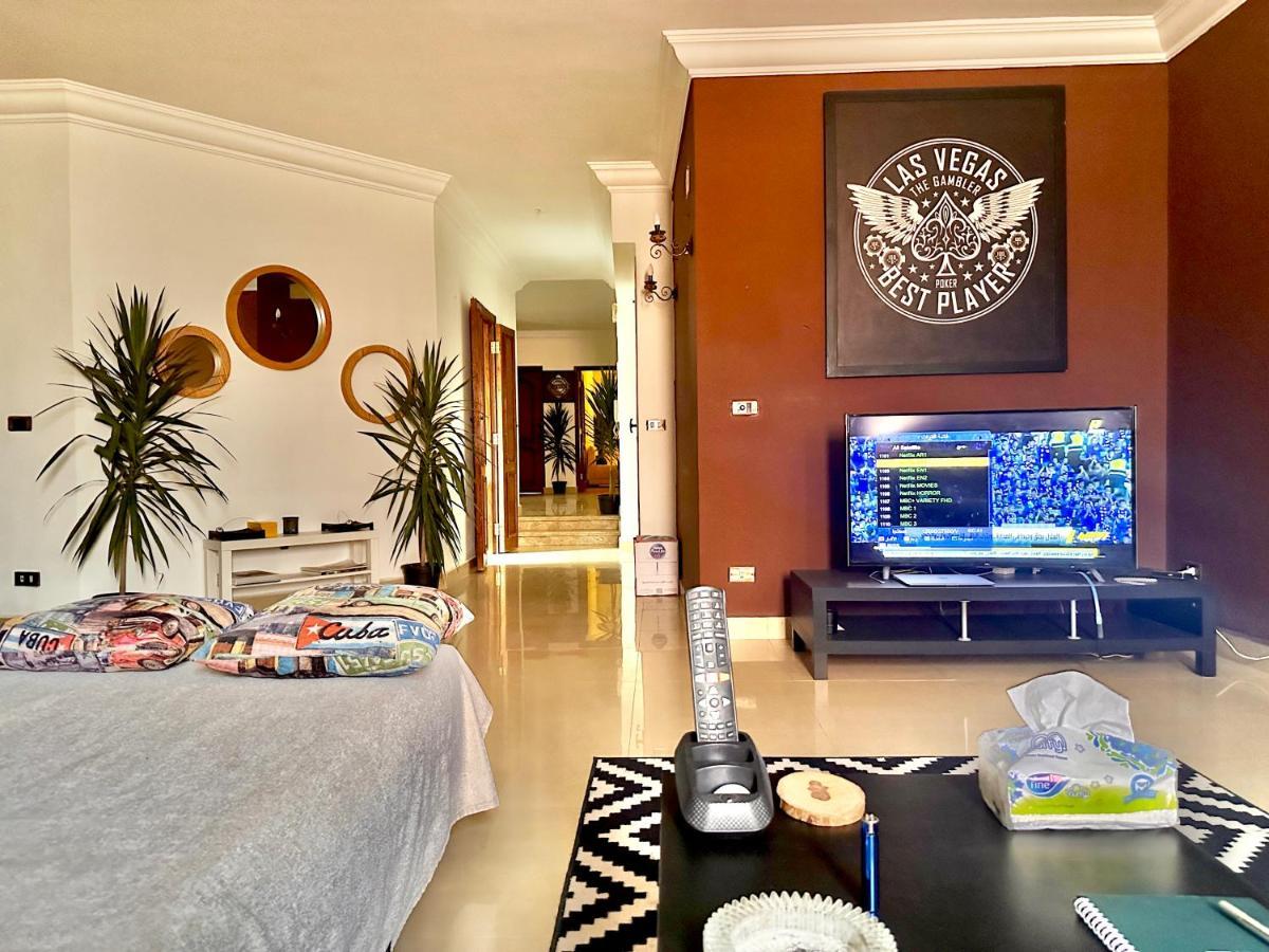 Apartment A Lovely Large Master Bedroom Maadi Degla Cairo
